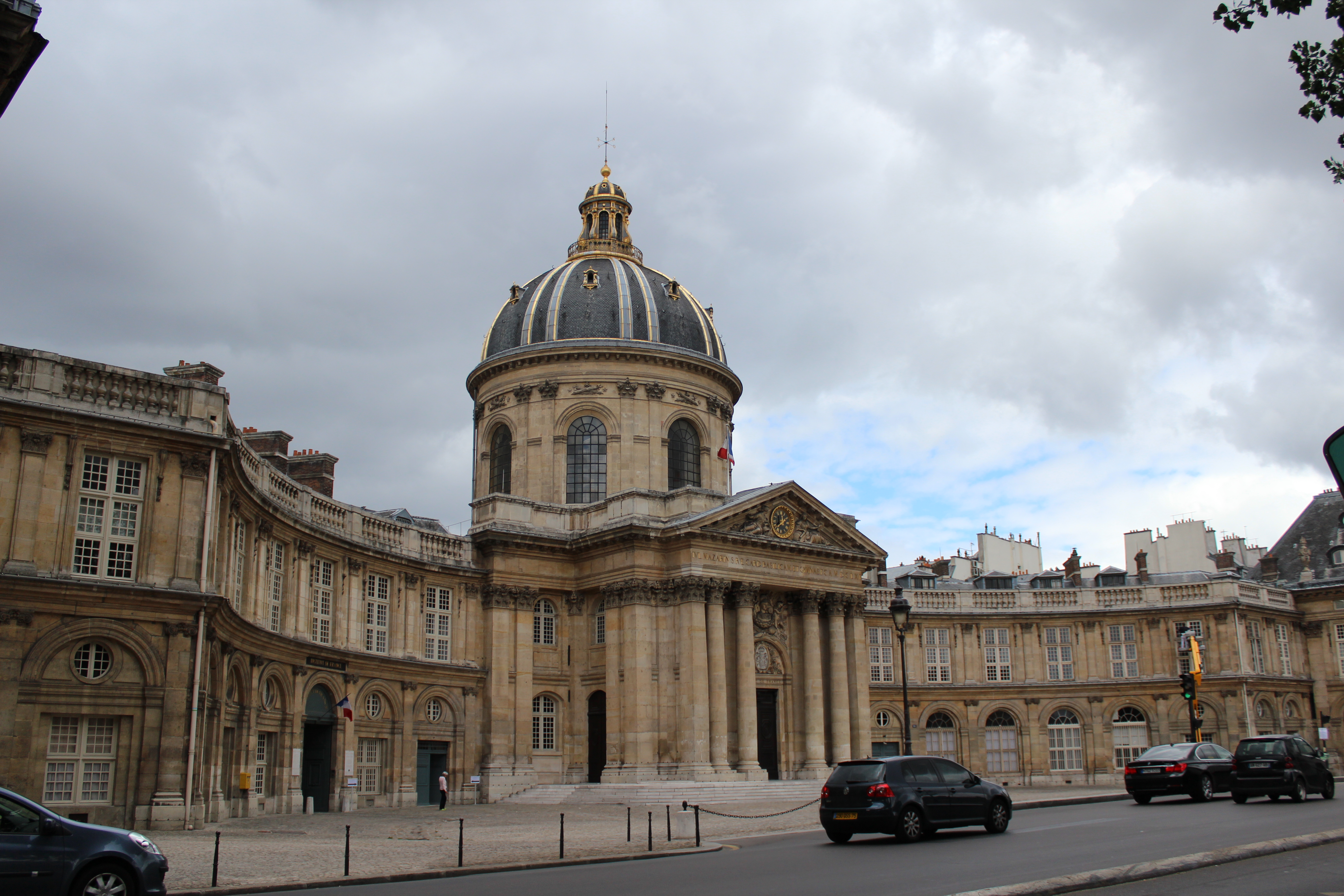 Классицизм во франции архитектура. Луи лево колледж четырех наций Париж. Коллеж четырех наций в Париже. Колледж 4 наций в Париже. Колледж Мазарини Париж.